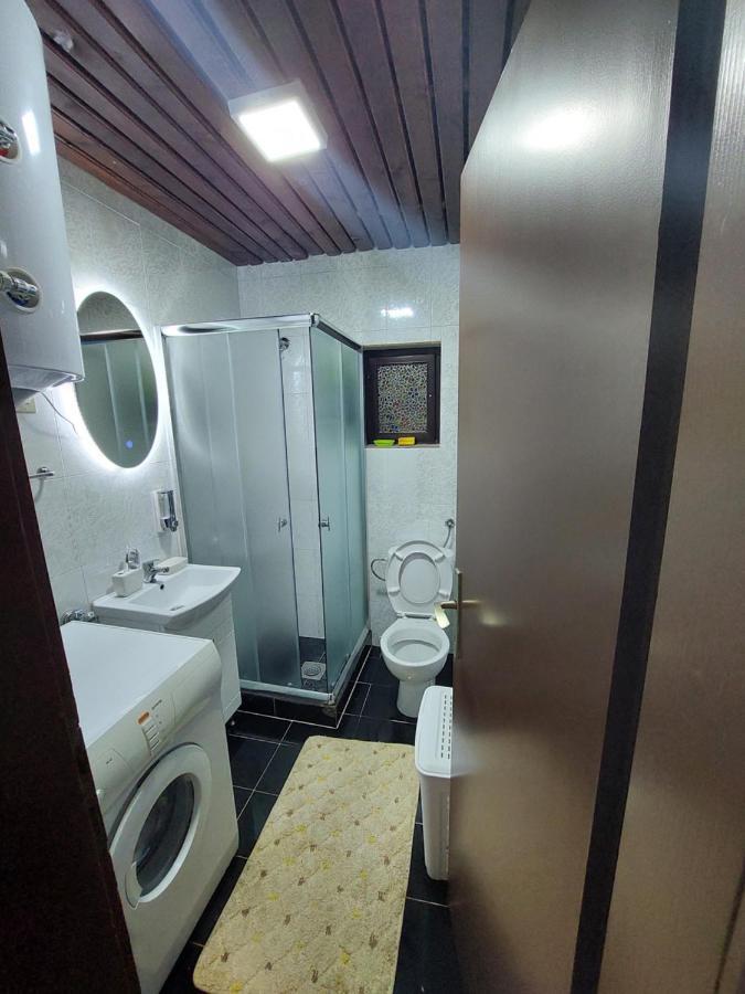 Holiday Home Milanovic Цетинє Екстер'єр фото